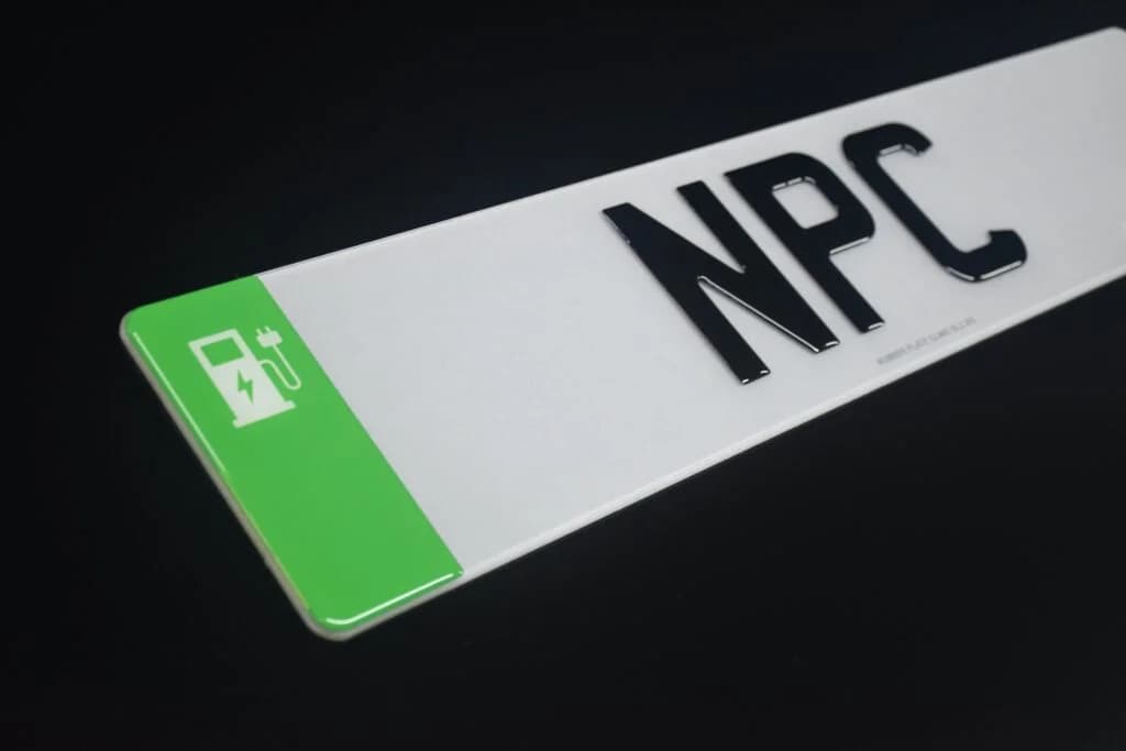 Affordable Online Number Plate Maker – Fast Delivery | Legal Show Plates