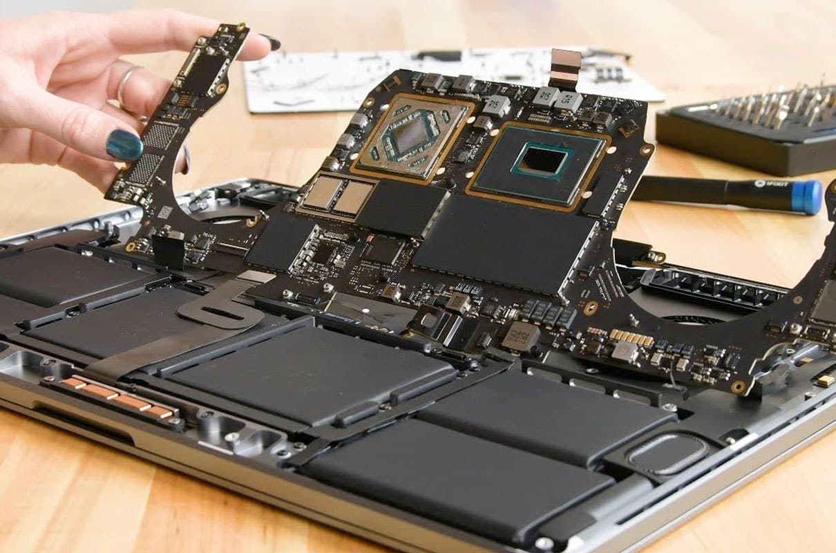 Professional iPhone Repair in Karachi – Same Day Service