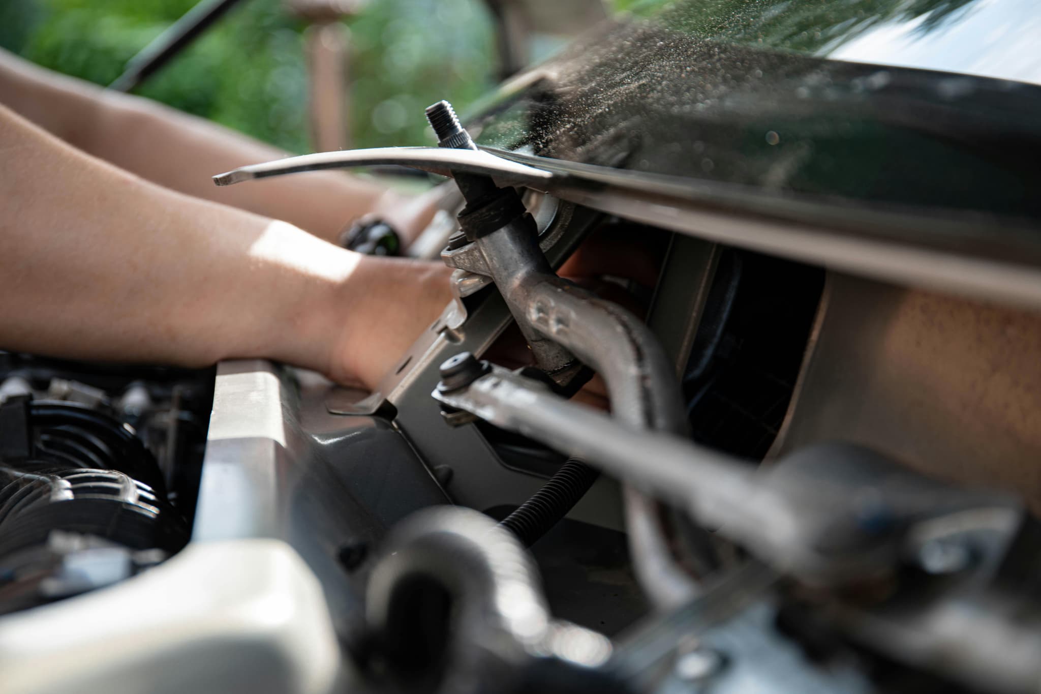 Fast and Efficient Mobile Hydraulic Services for Emergency Breakdowns