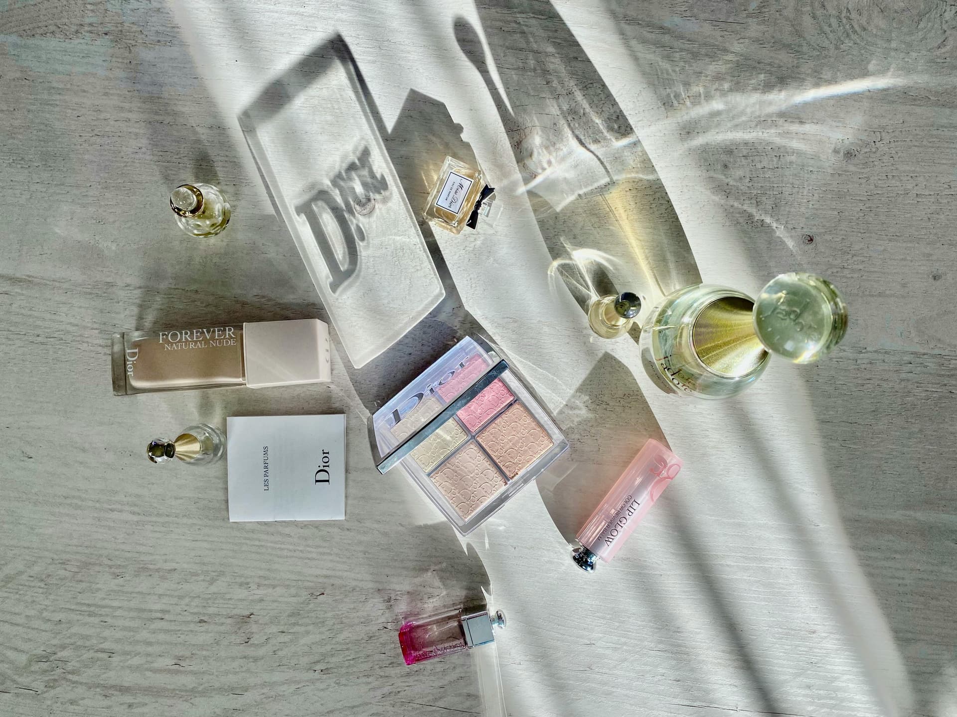 Top Benefits of Using Hourglass Concealer Every Day