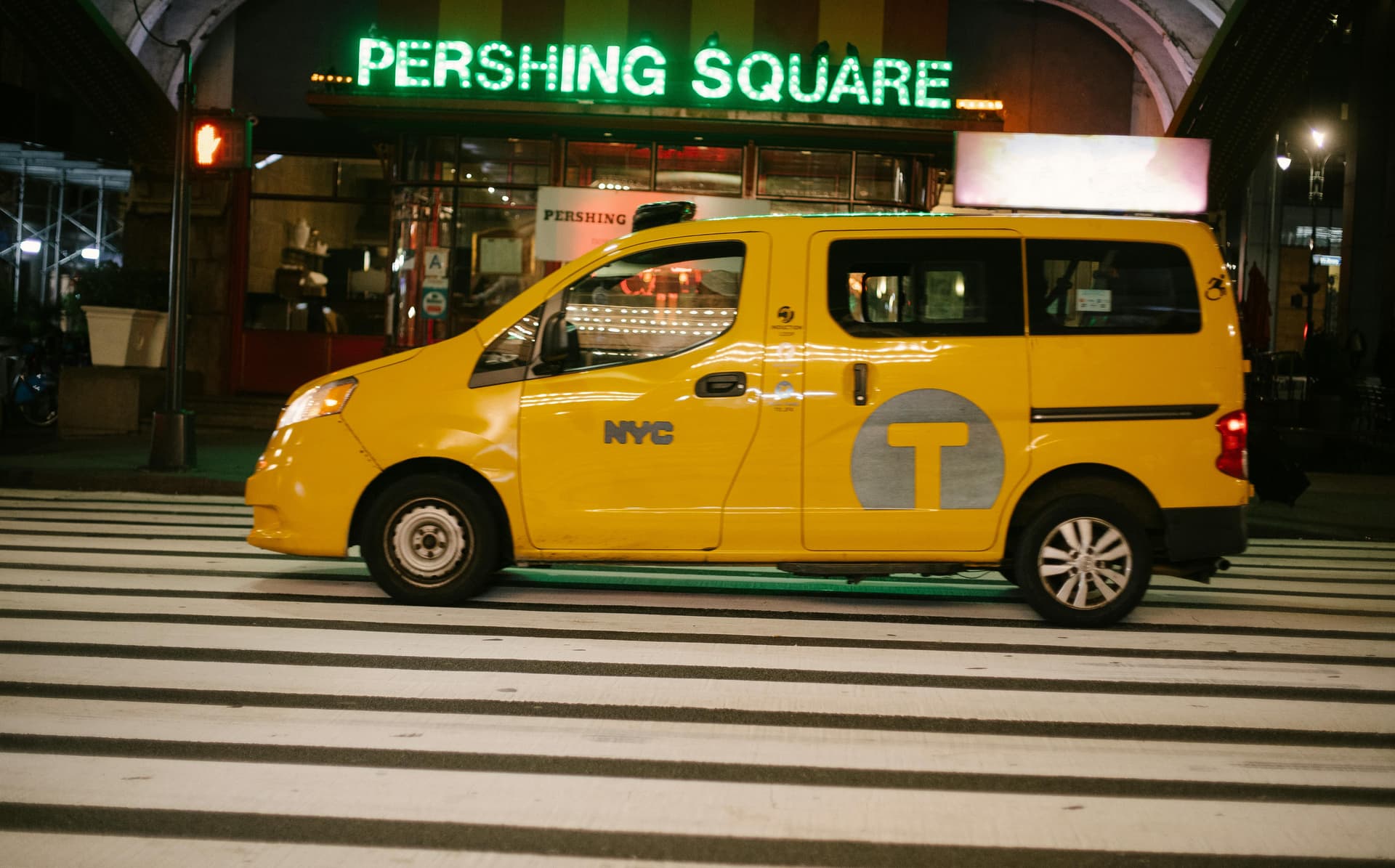 Book a Professional Taxi with Gemini Taxis Anytime