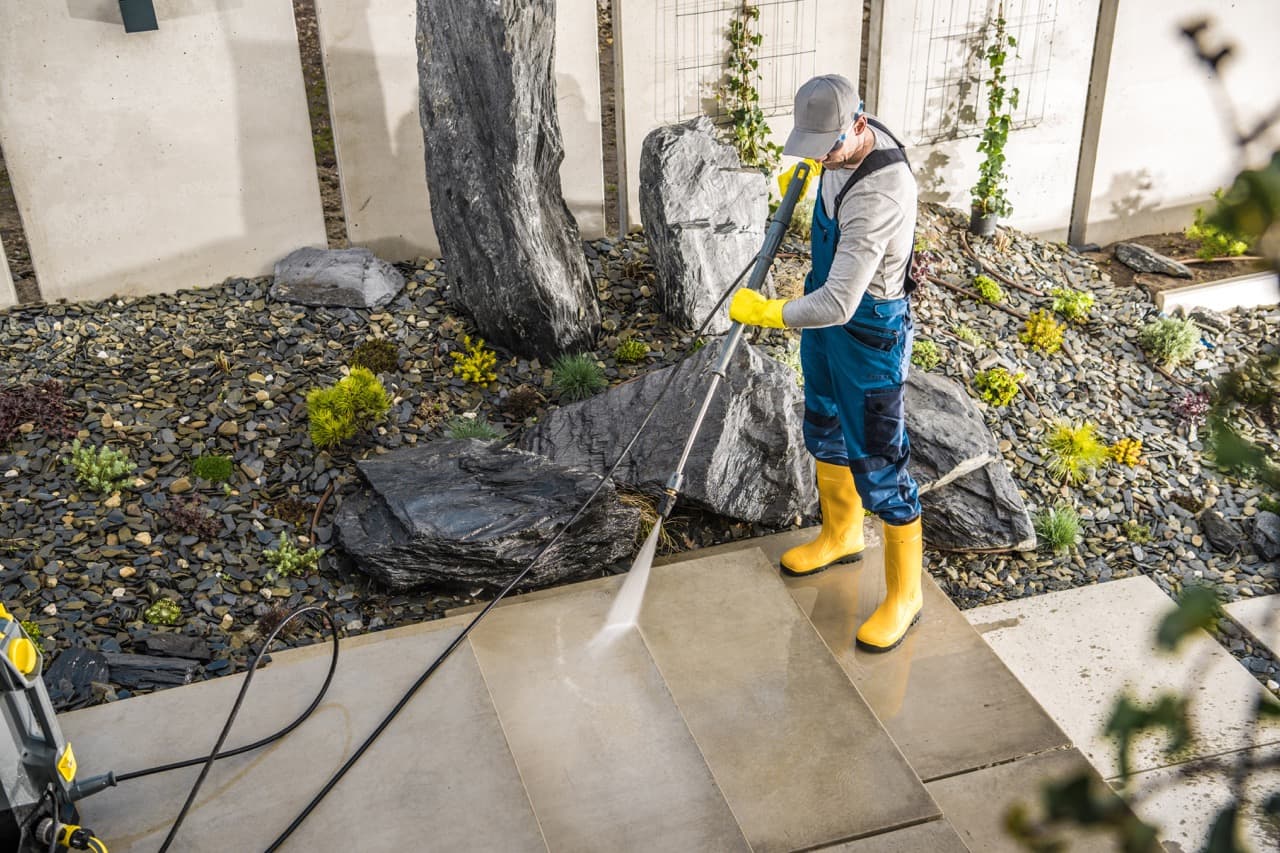 Pressure washing Ventura – Mr Clean Expert Care for Driveways, Patios and Siding