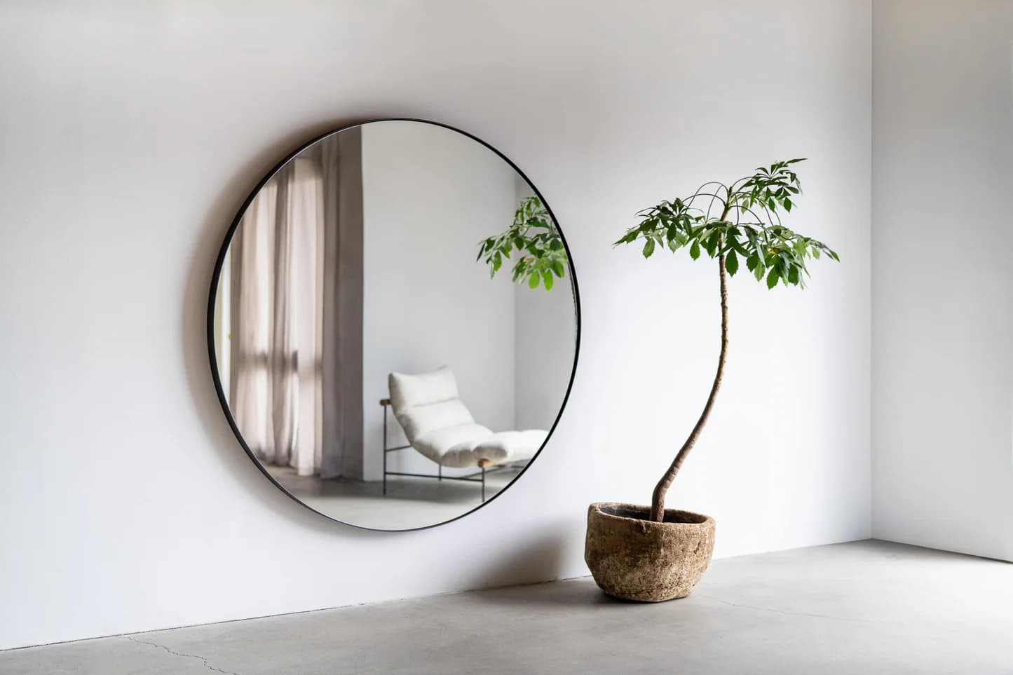 Transform Your Space with a Statement Large Round Mirror