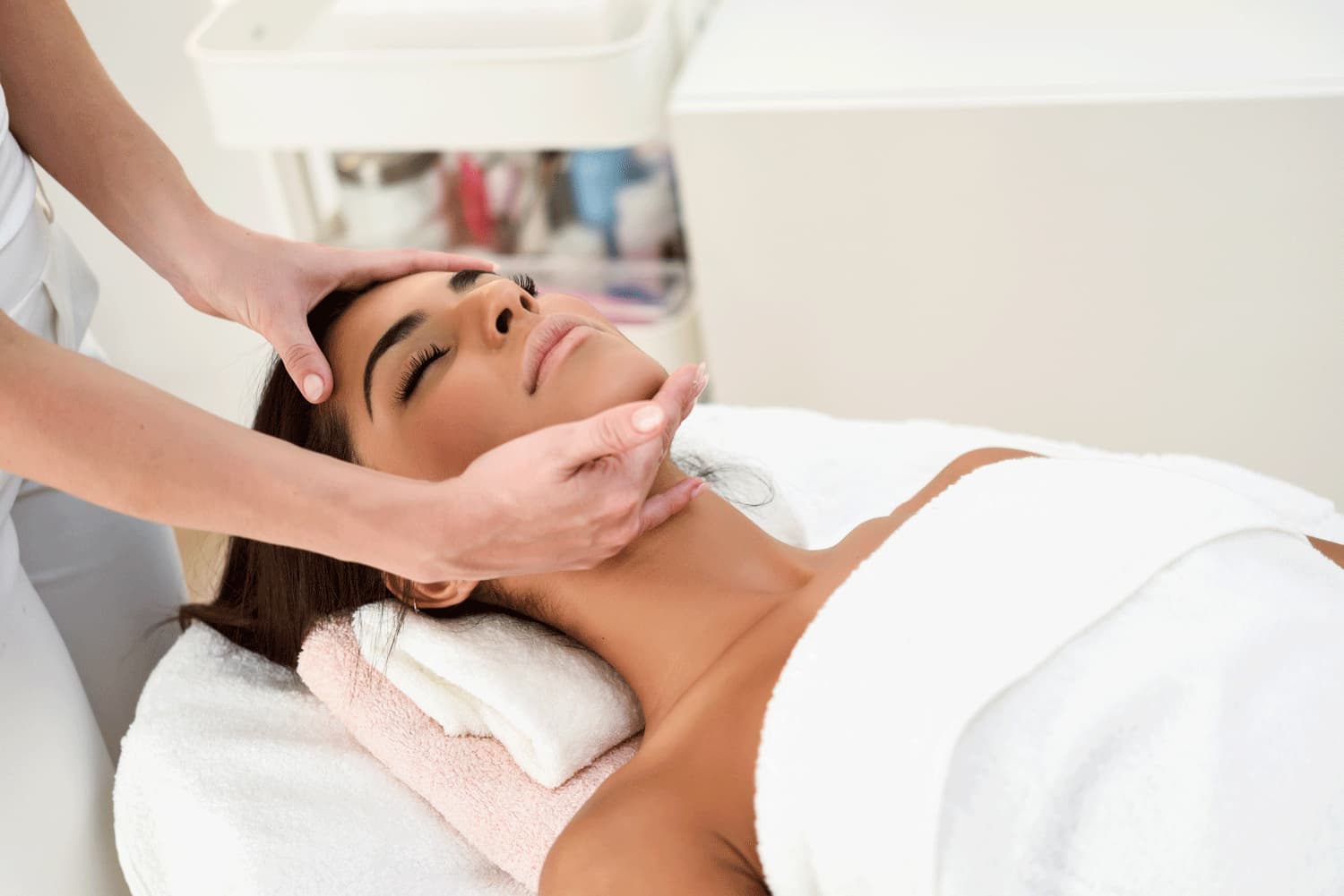 Rejuvenate Your Skin with a Luxury Hydrating Facial Treatment Queens NY