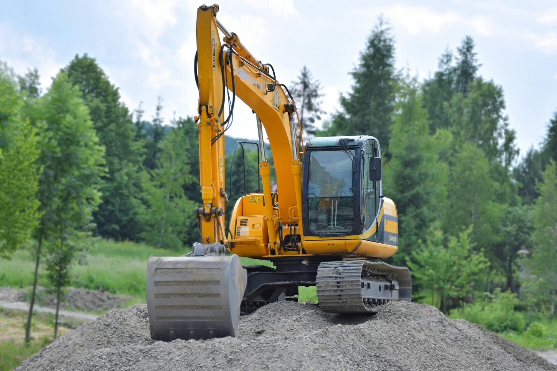 Benefits of Installing Speed Bumps on Commercial Sites
