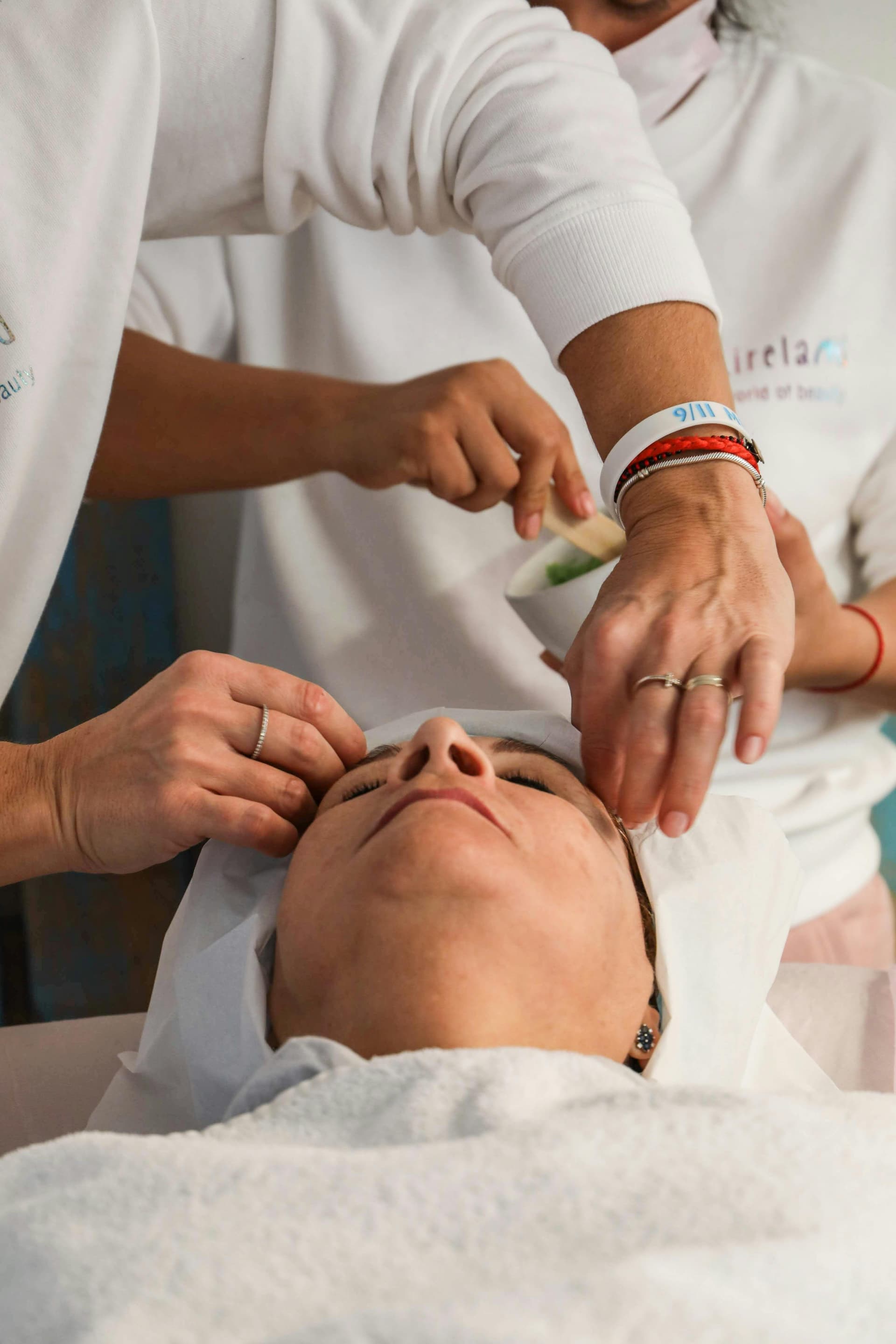 Waxing and Facial Near Me – Esthetician Near Me