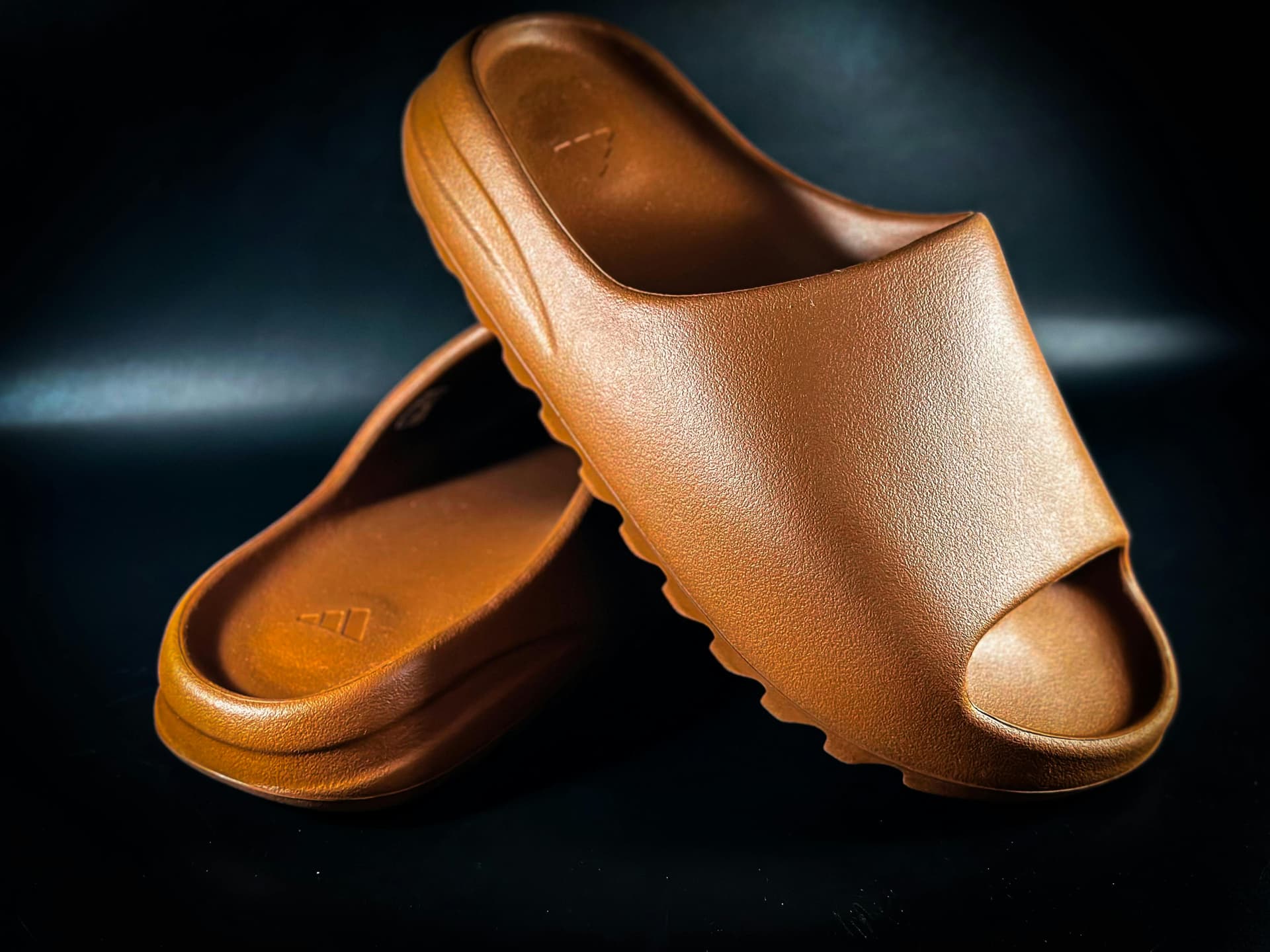 Jieyang Mingyi Slipper: PVC/EVA Slipper Manufacturer with Modern Factory and Advanced Equipment