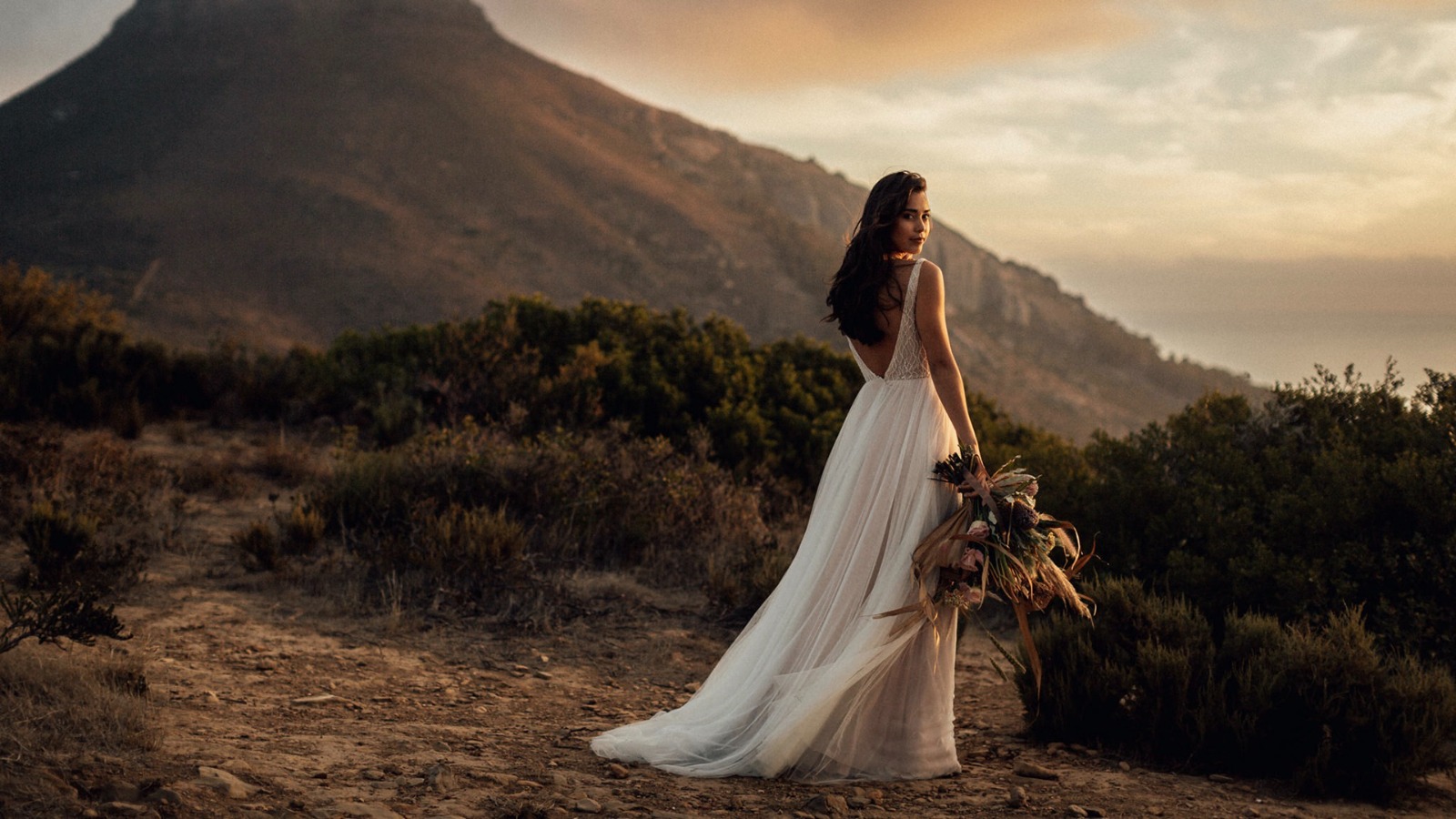Wedding Photographer Crafting Timeless Wedding Imagery