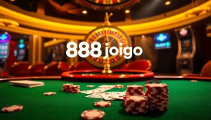 Una escena de casino vibrante con la marca 888jogo que muestra fichas de póker y una ruleta para experiencias de juego emocionantes.