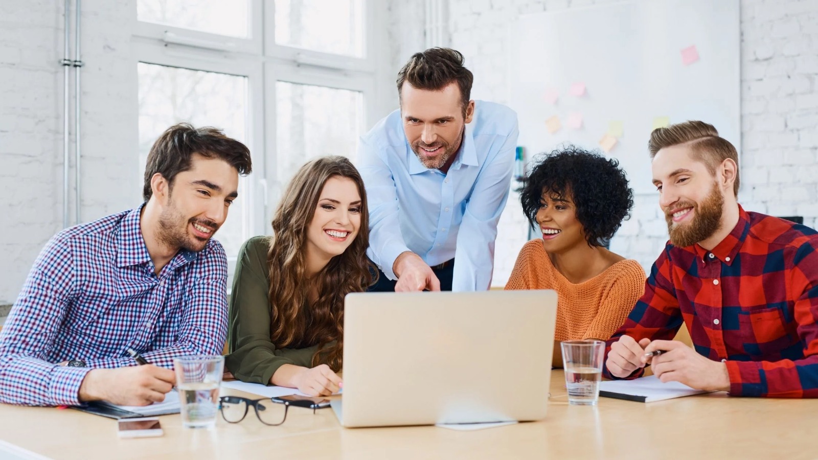 Stratégie de marque : Le rôle essentiel d’une agence de branding